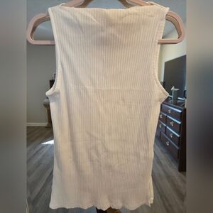 Bateau Neck Sleevless Top